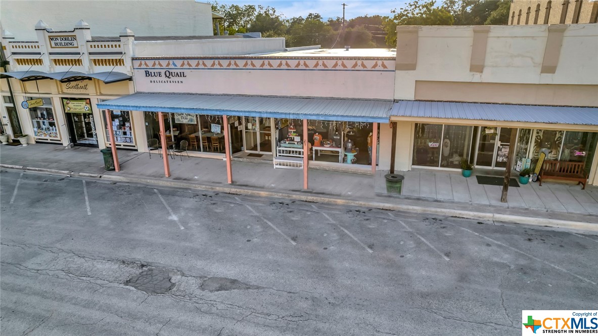 224 S Commercial Street Property Photo 2