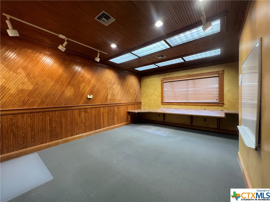205 Profit Drive Property Photo 10