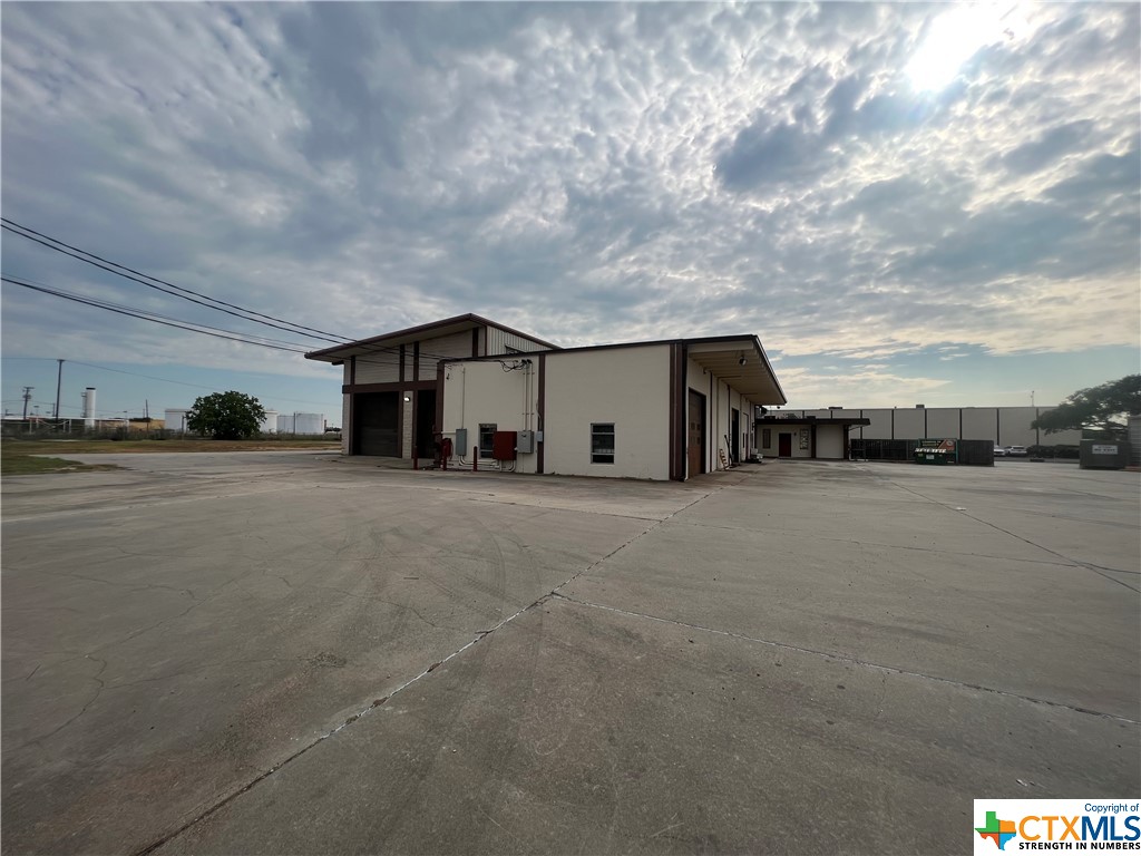 205 Profit Drive Property Photo 34