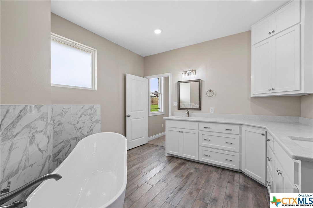 6209 Fairfax Property Photo 21