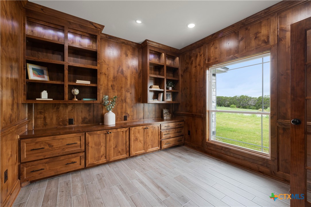 6209 Fairfax Property Photo 27