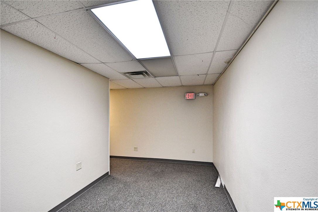109 N River Street Property Photo 27