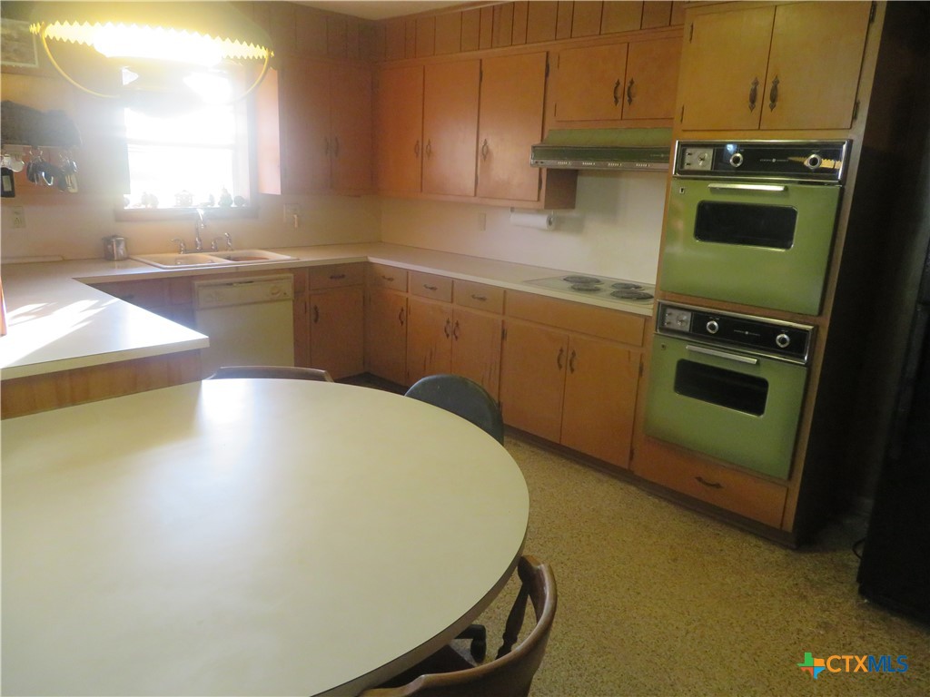999 Co Rd 1101 Property Photo 42