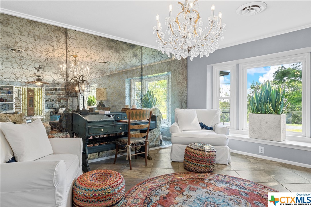 2522 S Robinson Drive Property Photo 17