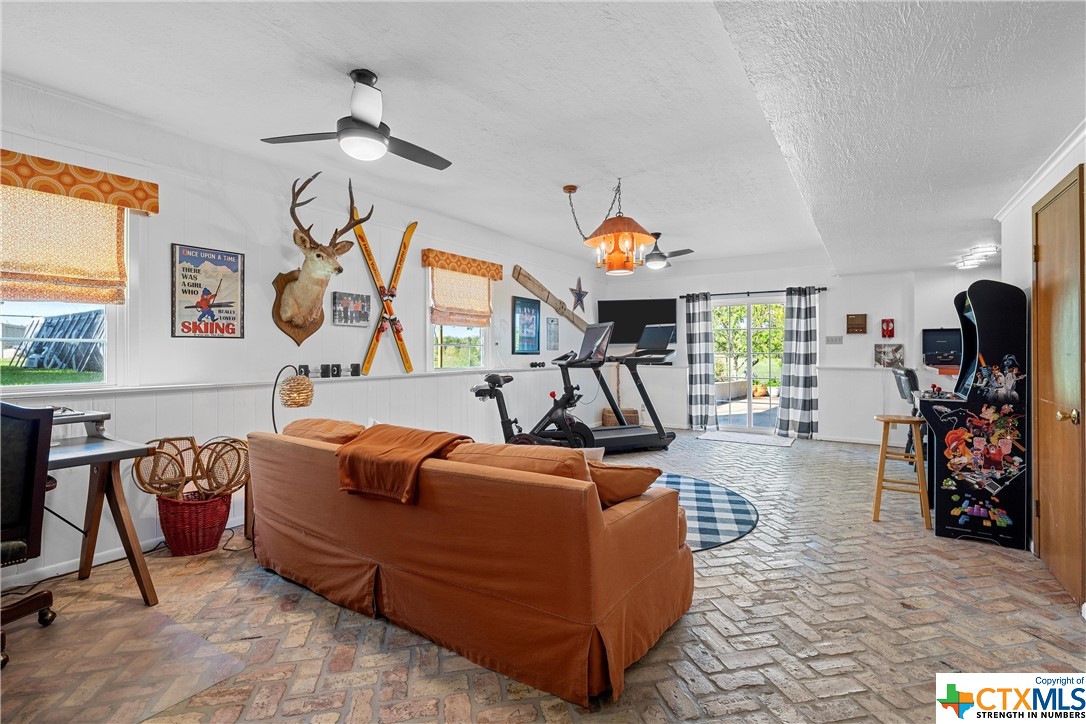 2522 S Robinson Drive Property Photo 29