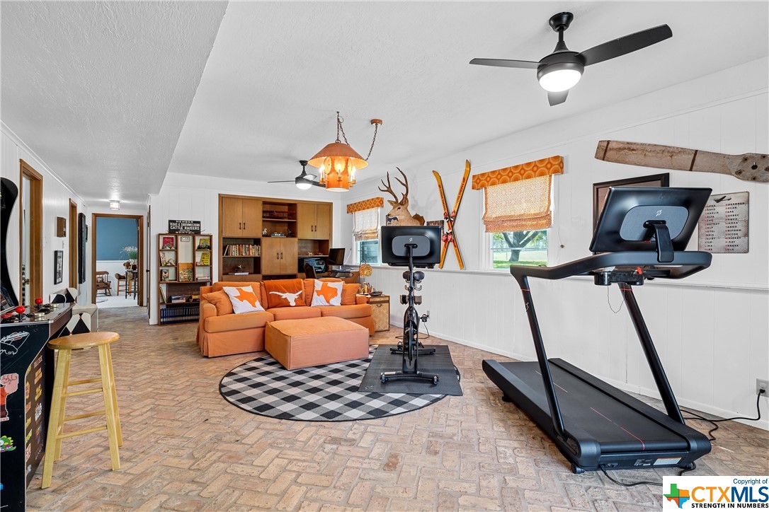 2522 S Robinson Drive Property Photo 31