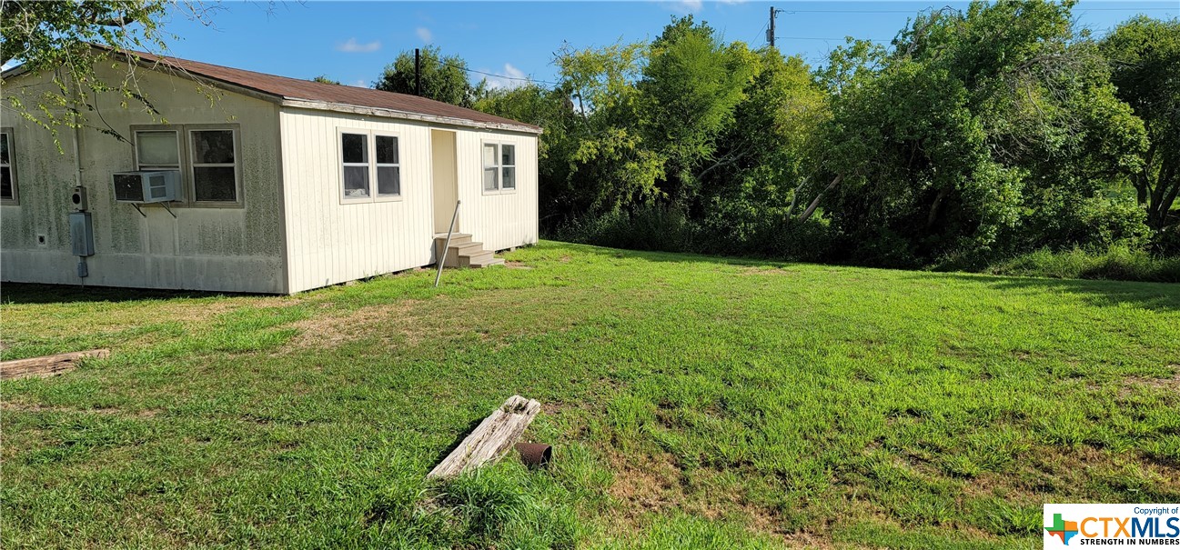 507 W Dallas Avenue Property Photo 2