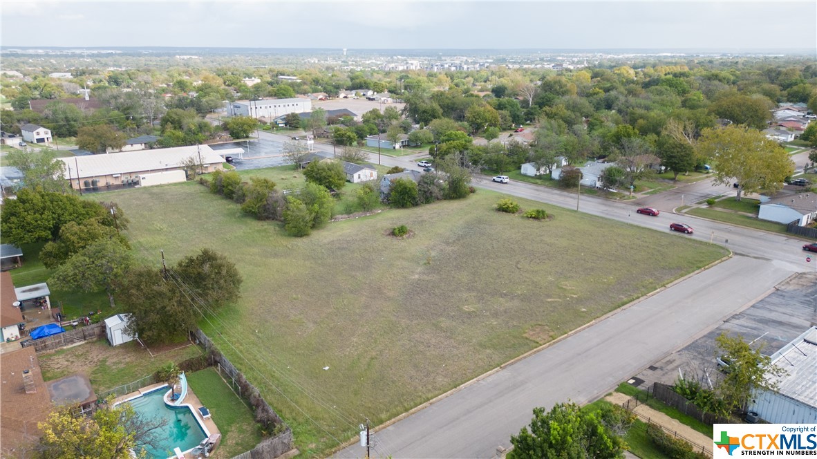 1607 Trimmier Road Property Photo 4