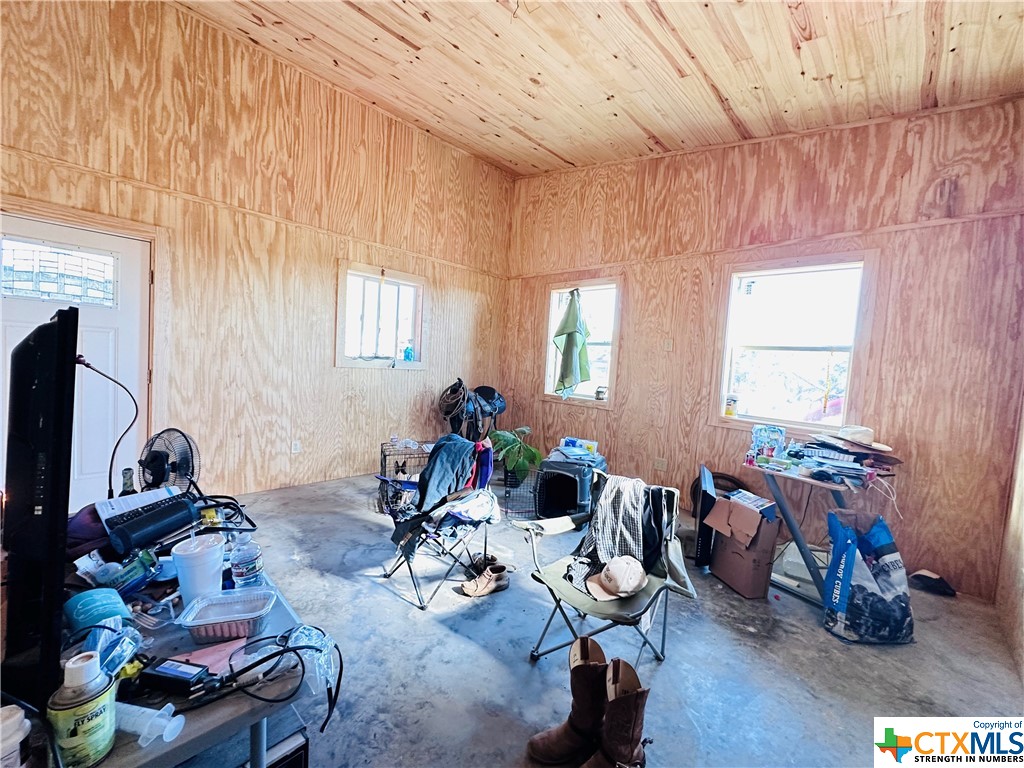 2700 County Road 400 Property Photo 26