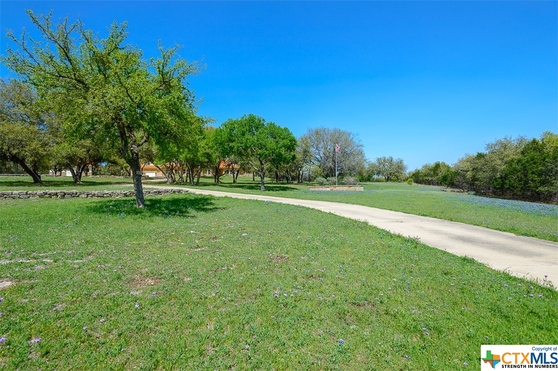 510 Amber Jill Cove Property Photo 4