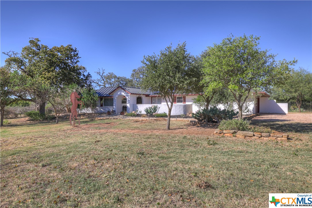 1526 Upper Liveoak Property Photo 3