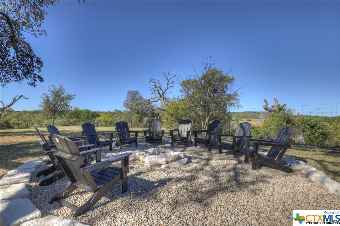 1526 Upper Liveoak Property Photo 26