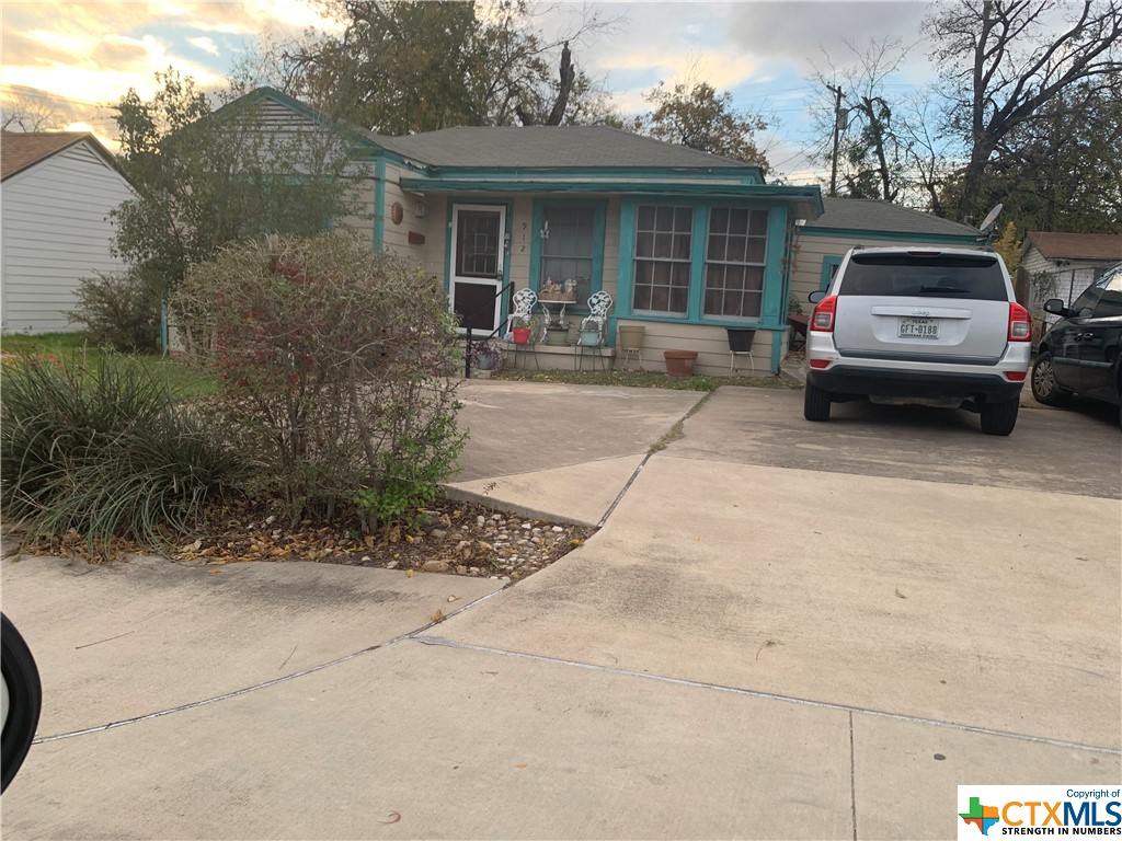 912 S 1st Street Property Photo