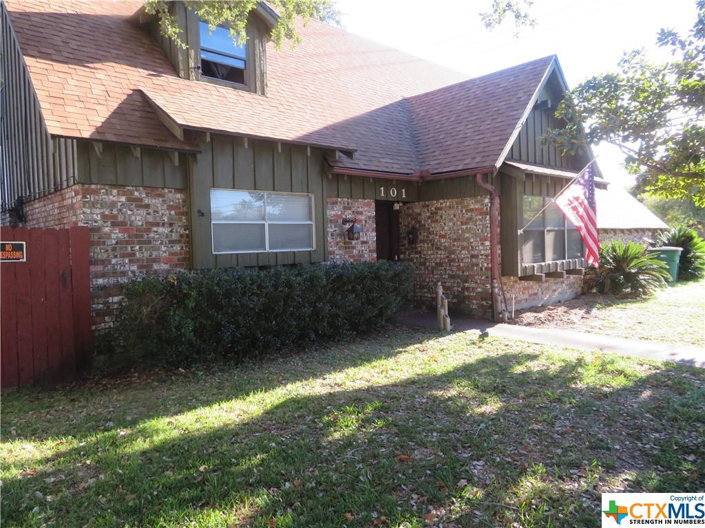101 N Crescent Property Photo 2