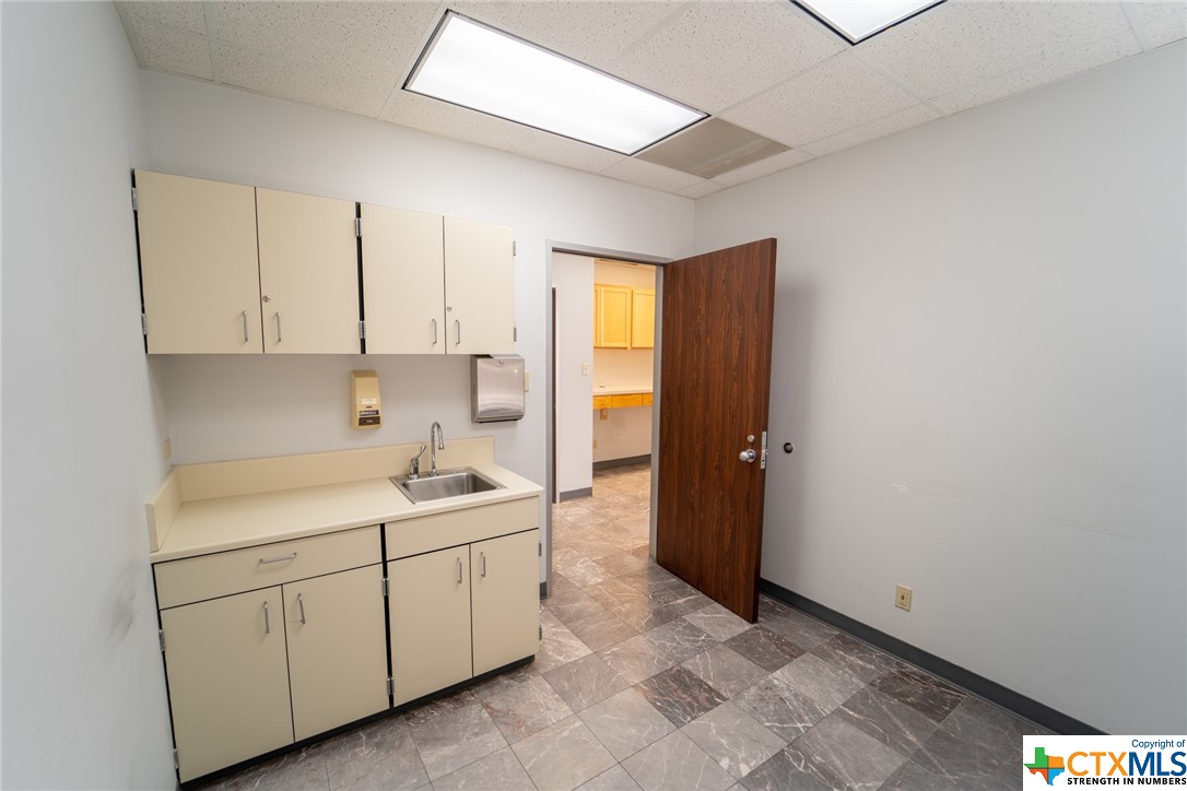 115 Medical Drive Property Photo 5