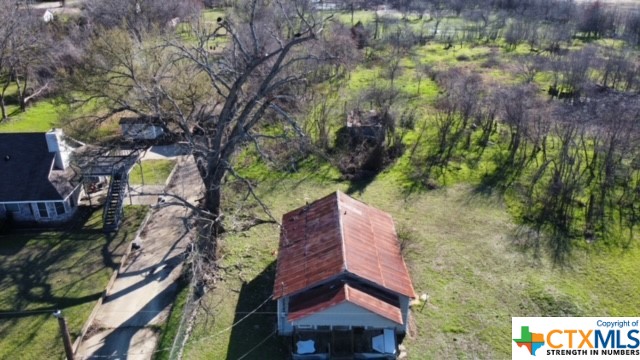 1705 W 12th Street Property Photo 3