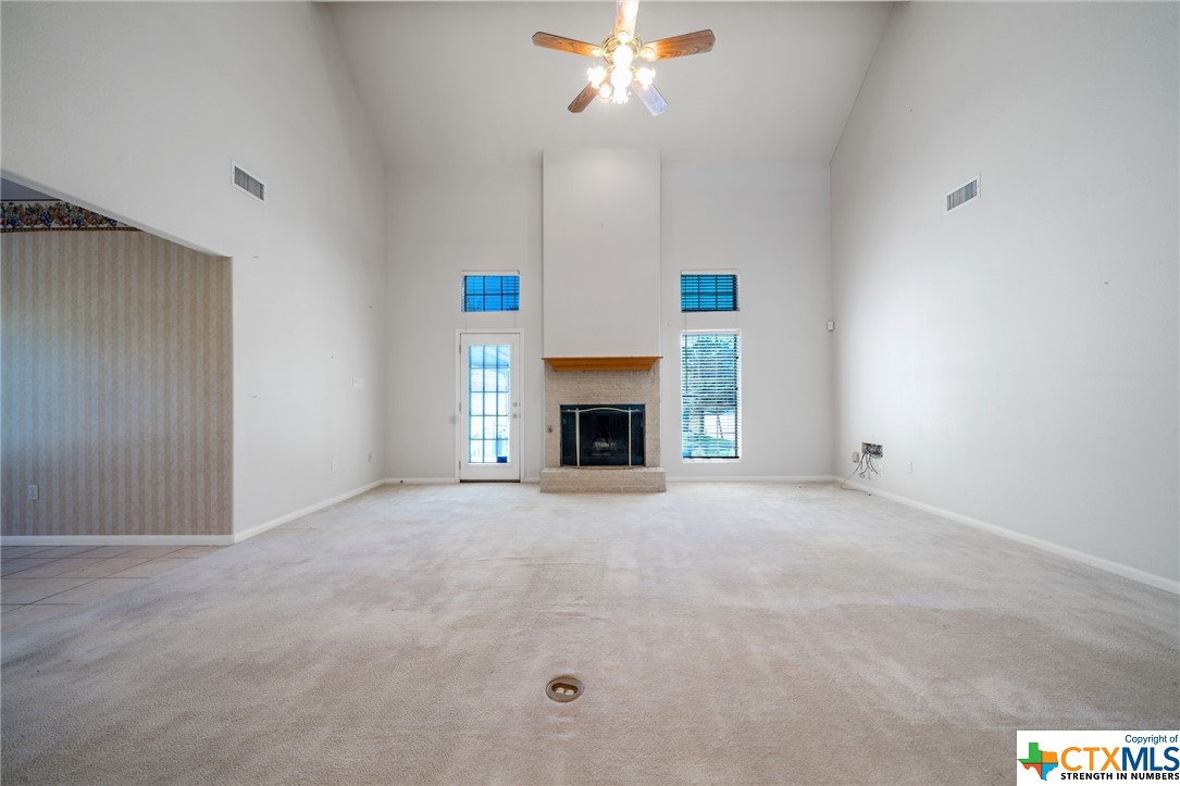 1164 Stoneyridge Drive Property Photo 6
