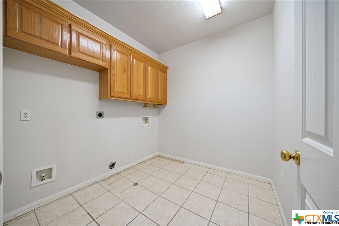 1164 Stoneyridge Drive Property Photo 13
