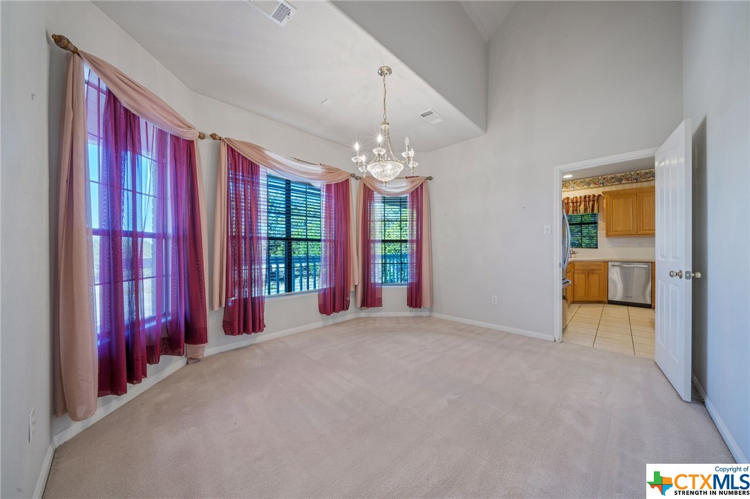 1164 Stoneyridge Drive Property Photo 15