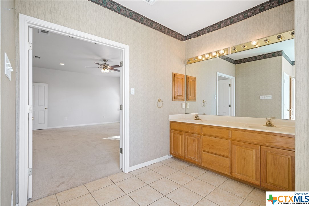 1164 Stoneyridge Drive Property Photo 25