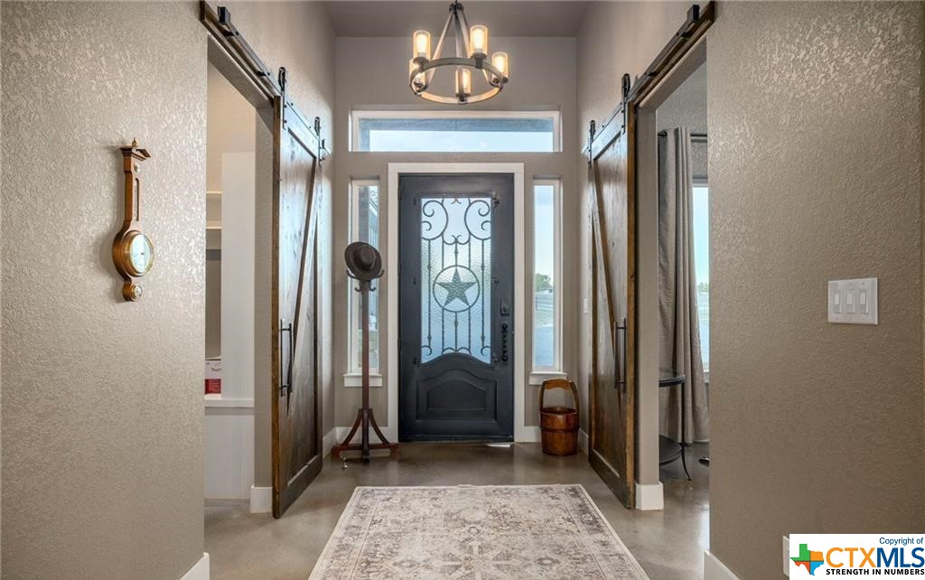 345 Laguna Road Property Photo 9