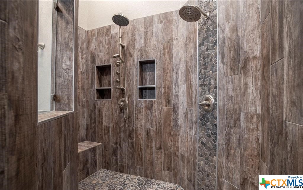 345 Laguna Road Property Photo 14