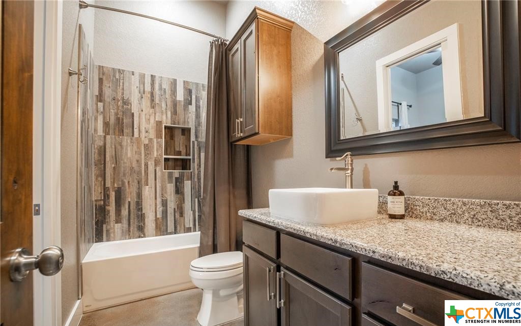 345 Laguna Road Property Photo 19