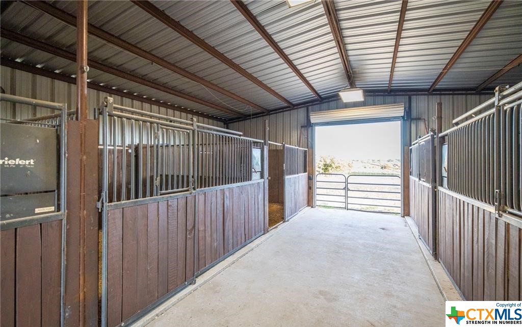 345 Laguna Road Property Photo 25