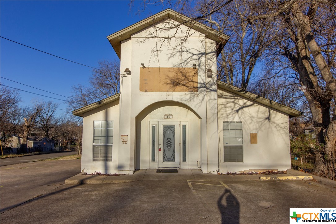 1601 N 8th Street Property Photo 2