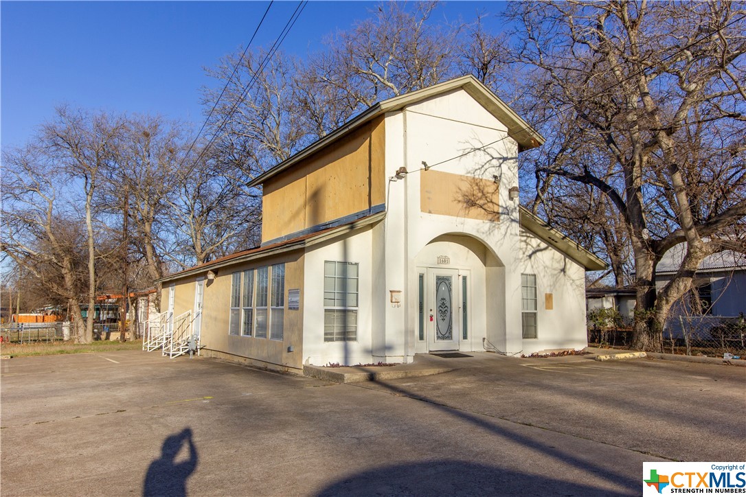 1601 N 8th Street Property Photo 3