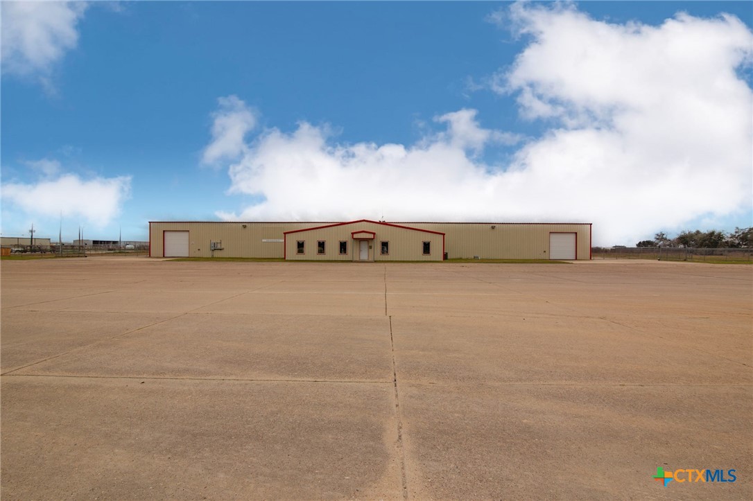 409 Enterprise Drive Property Photo 2