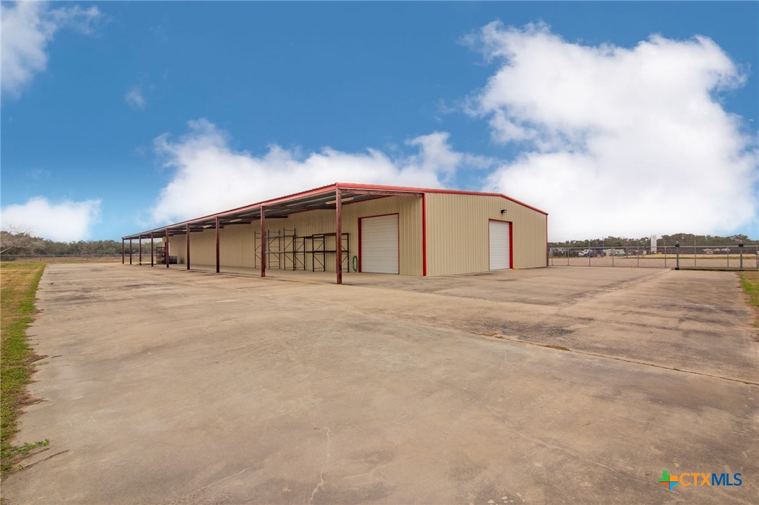 409 Enterprise Drive Property Photo 8