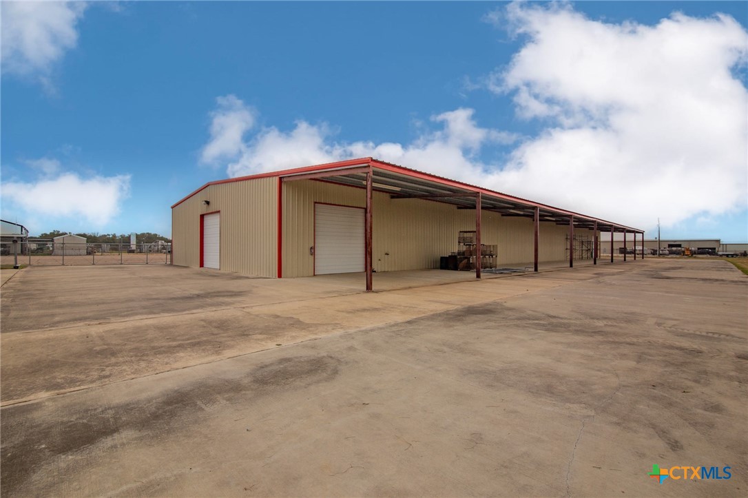409 Enterprise Drive Property Photo 10