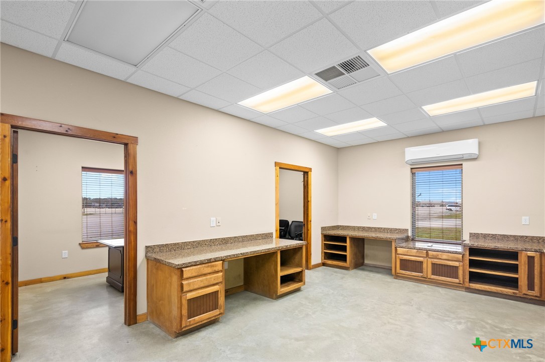 409 Enterprise Drive Property Photo 21