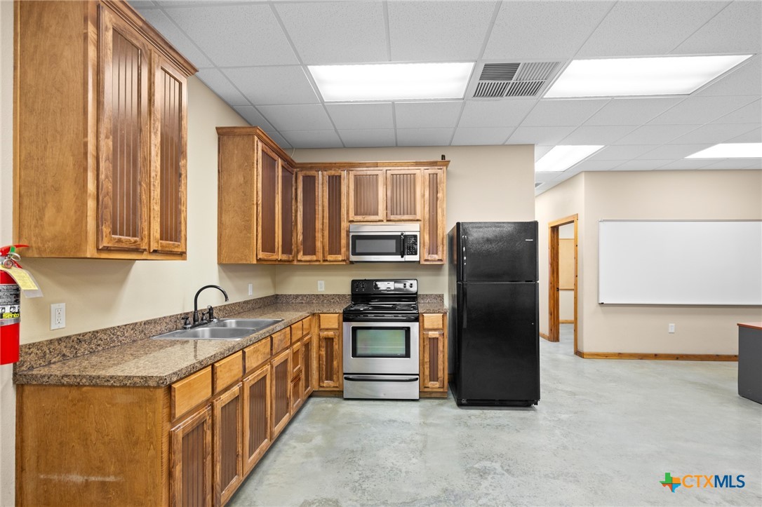 409 Enterprise Drive Property Photo 22