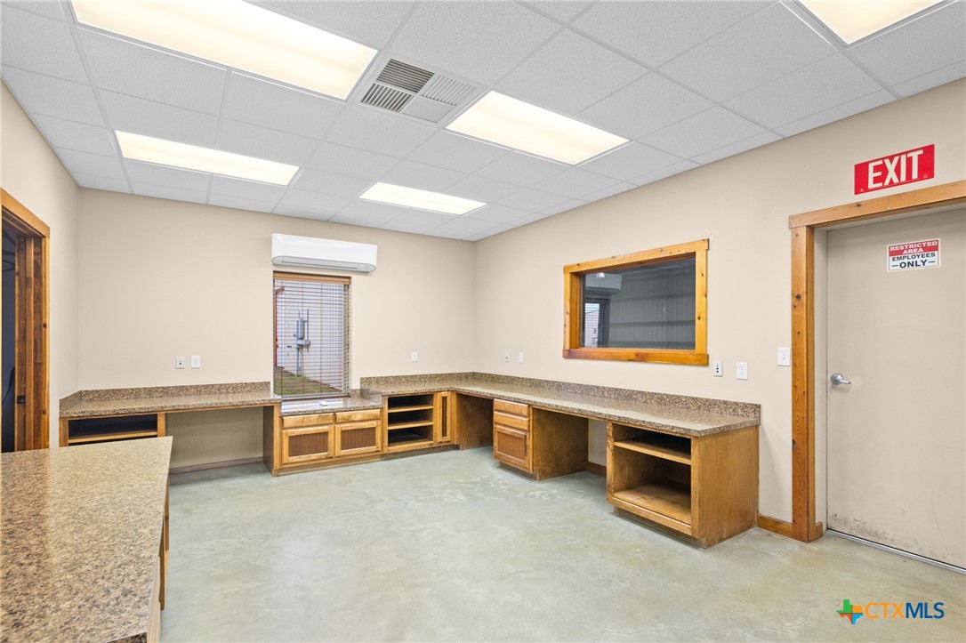 409 Enterprise Drive Property Photo 24