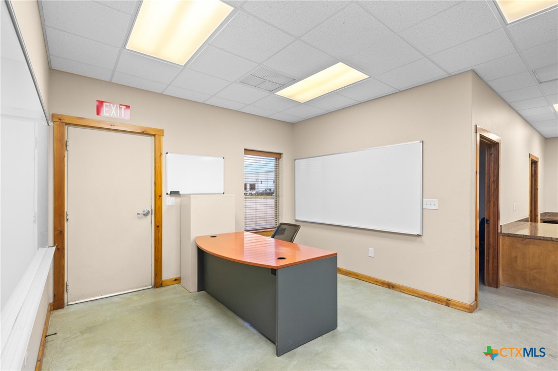 409 Enterprise Drive Property Photo 28