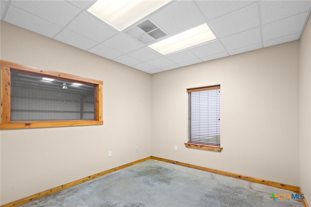409 Enterprise Drive Property Photo 34