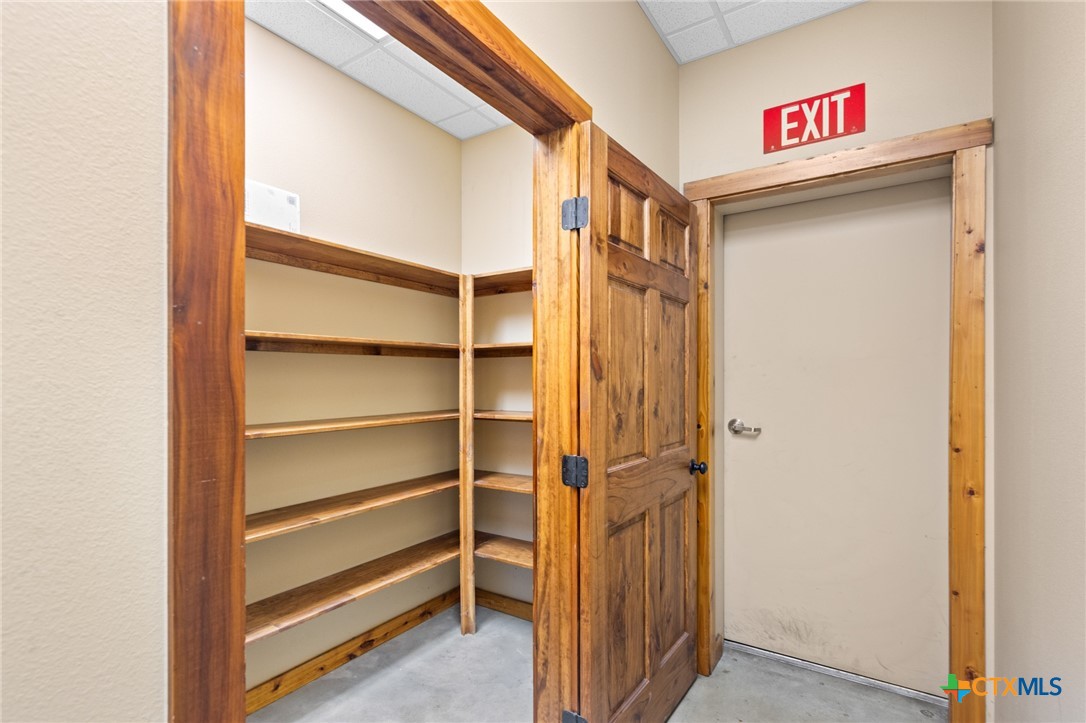409 Enterprise Drive Property Photo 35