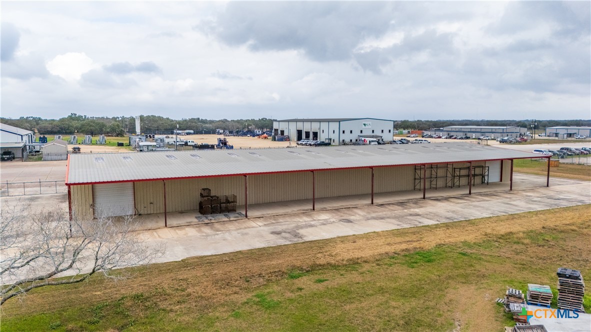 409 Enterprise Drive Property Photo 38