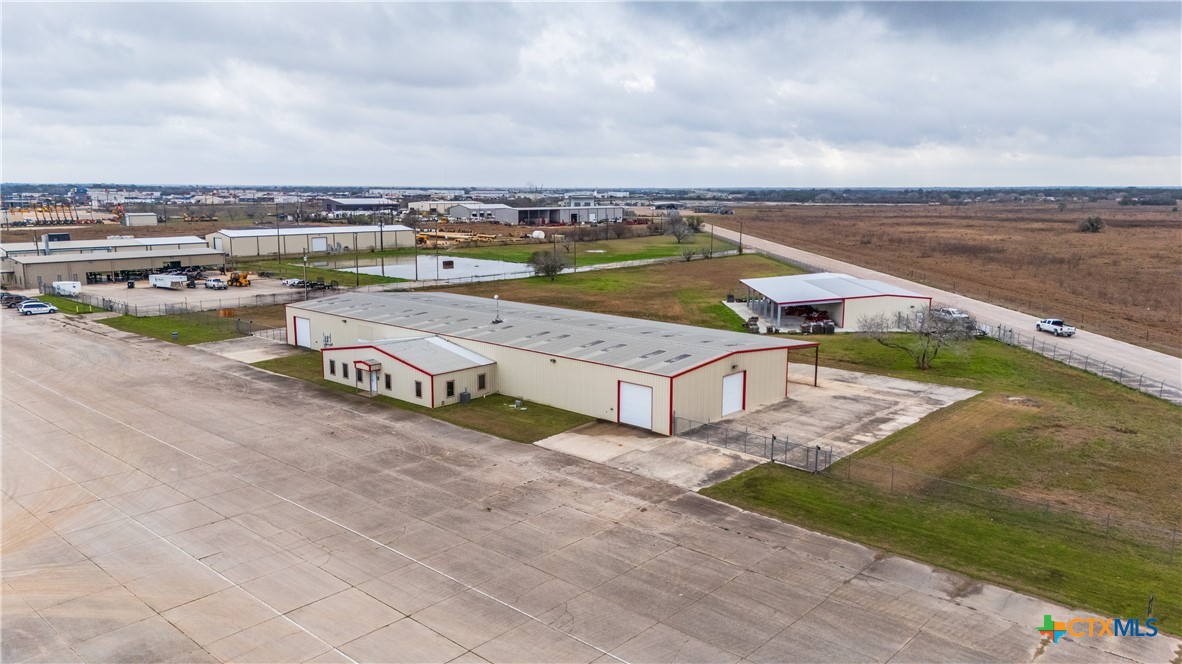 409 Enterprise Drive Property Photo 41
