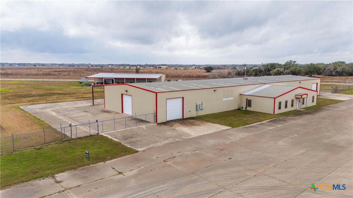 409 Enterprise Drive Property Photo 44