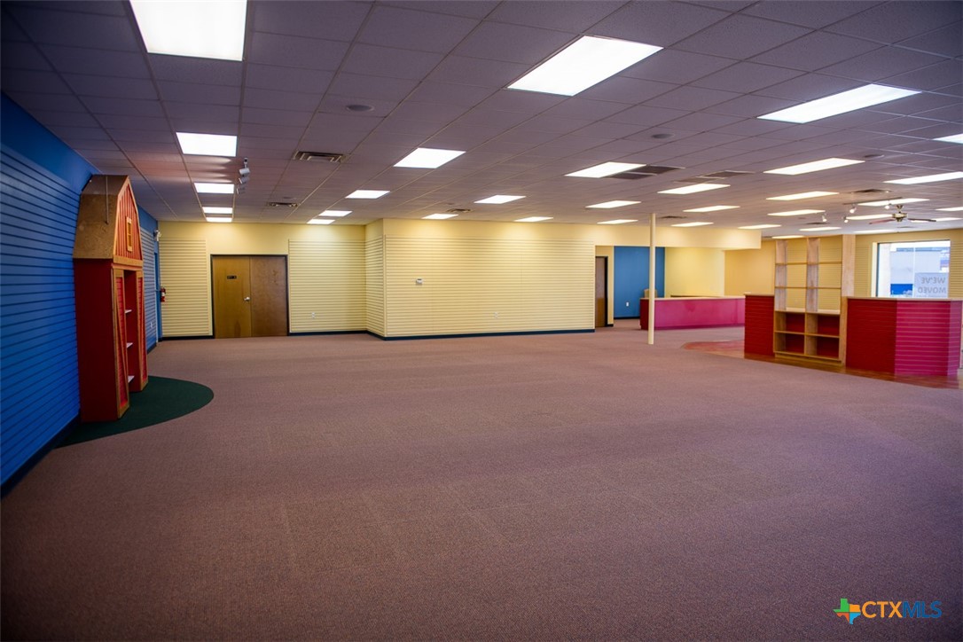 400 W Central Texas Expressway A-b Property Photo 12