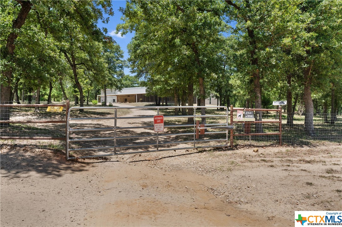 1182 Private Road 6030 Property Photo 8