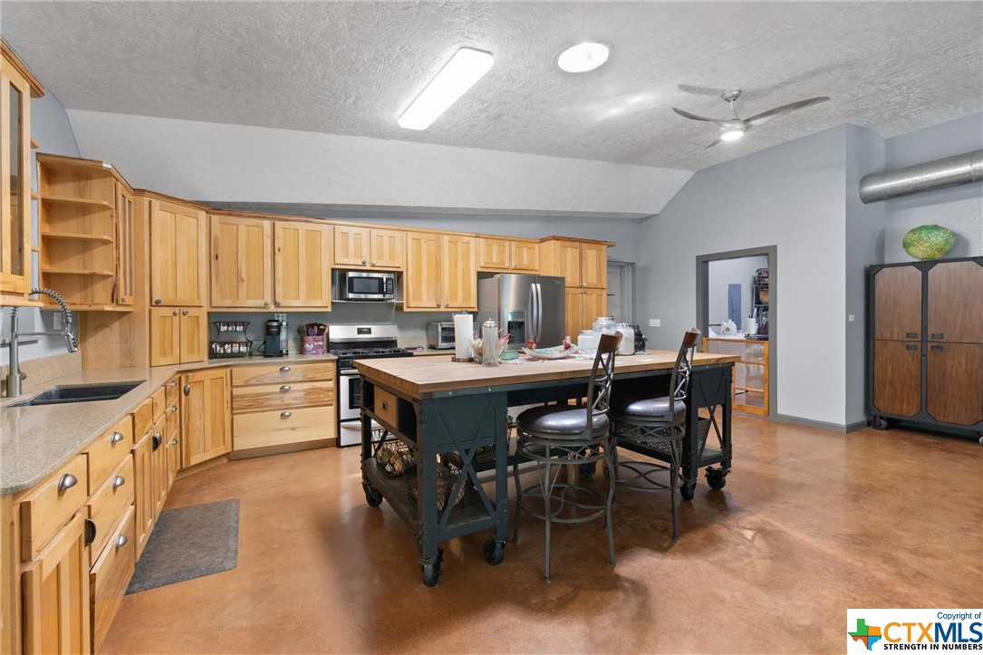 1182 Private Road 6030 Property Photo 13