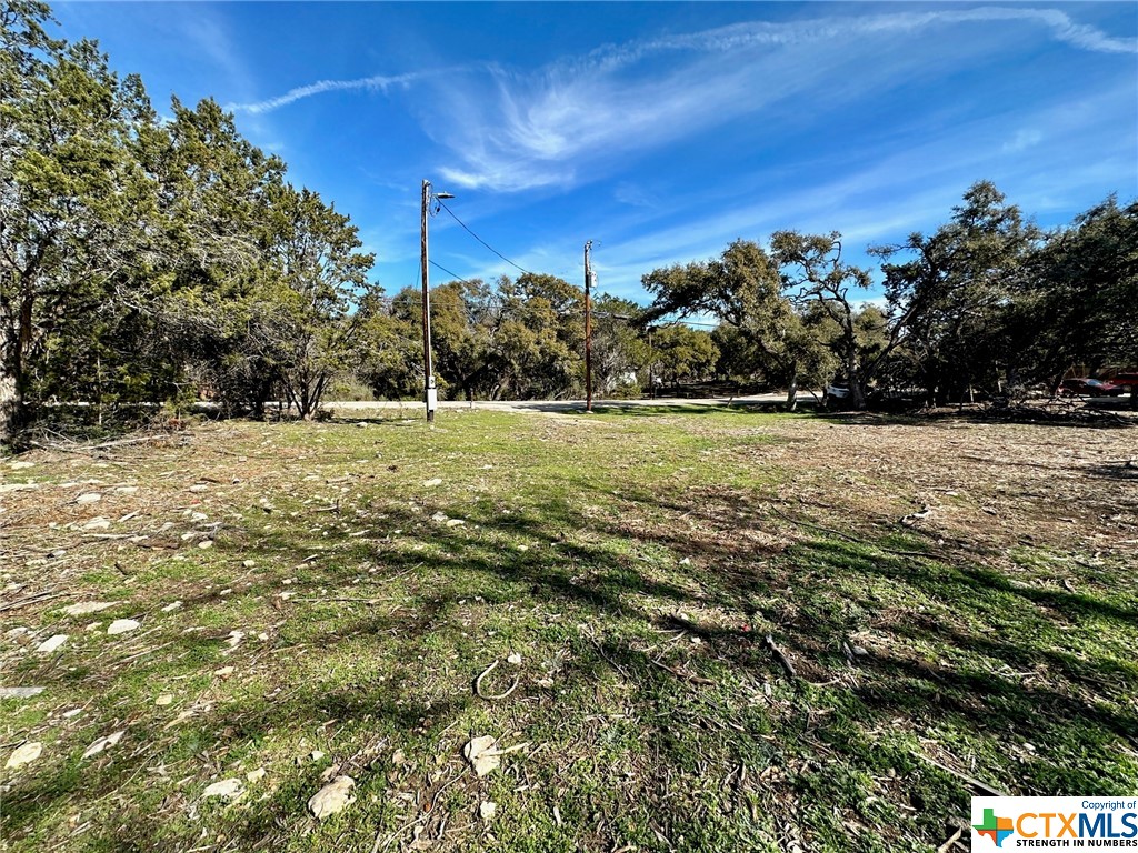 520/528 Twin Elm Drive Property Photo