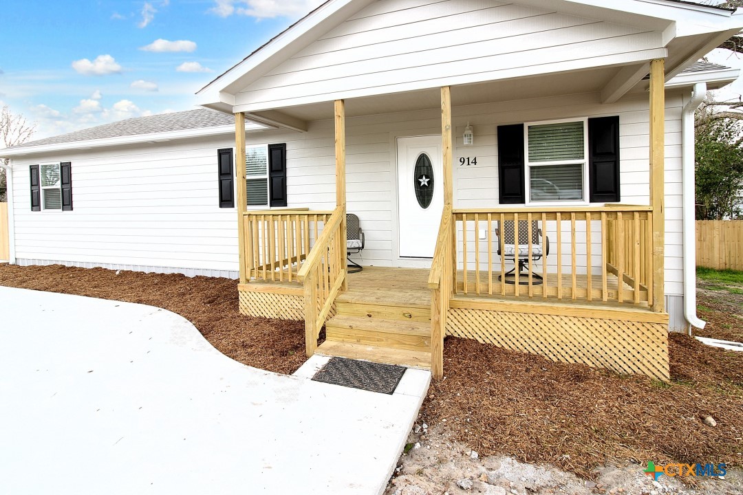 914 Dunn Street Property Photo 1