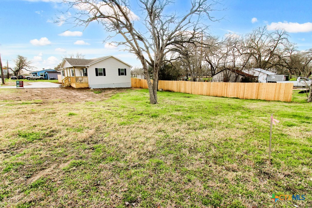 914 Dunn Street Property Photo 3
