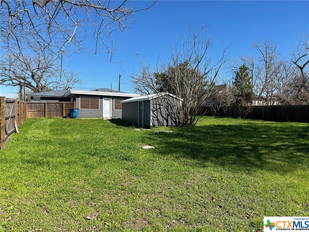 349 W Pearl Street Property Photo 4