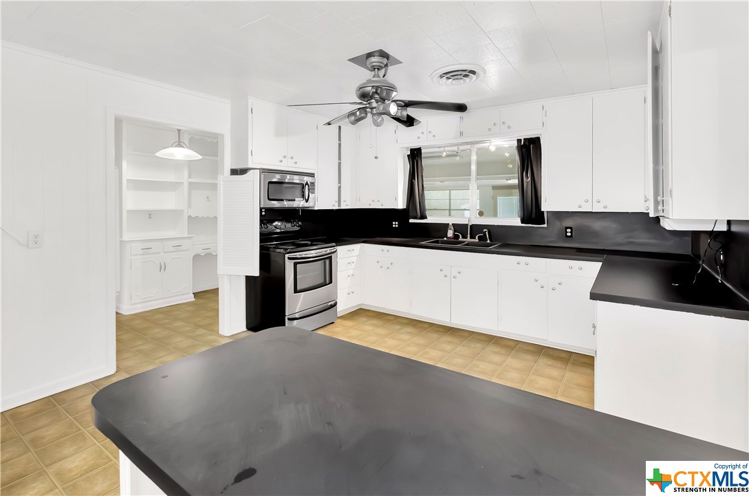 349 W Pearl Street Property Photo 8